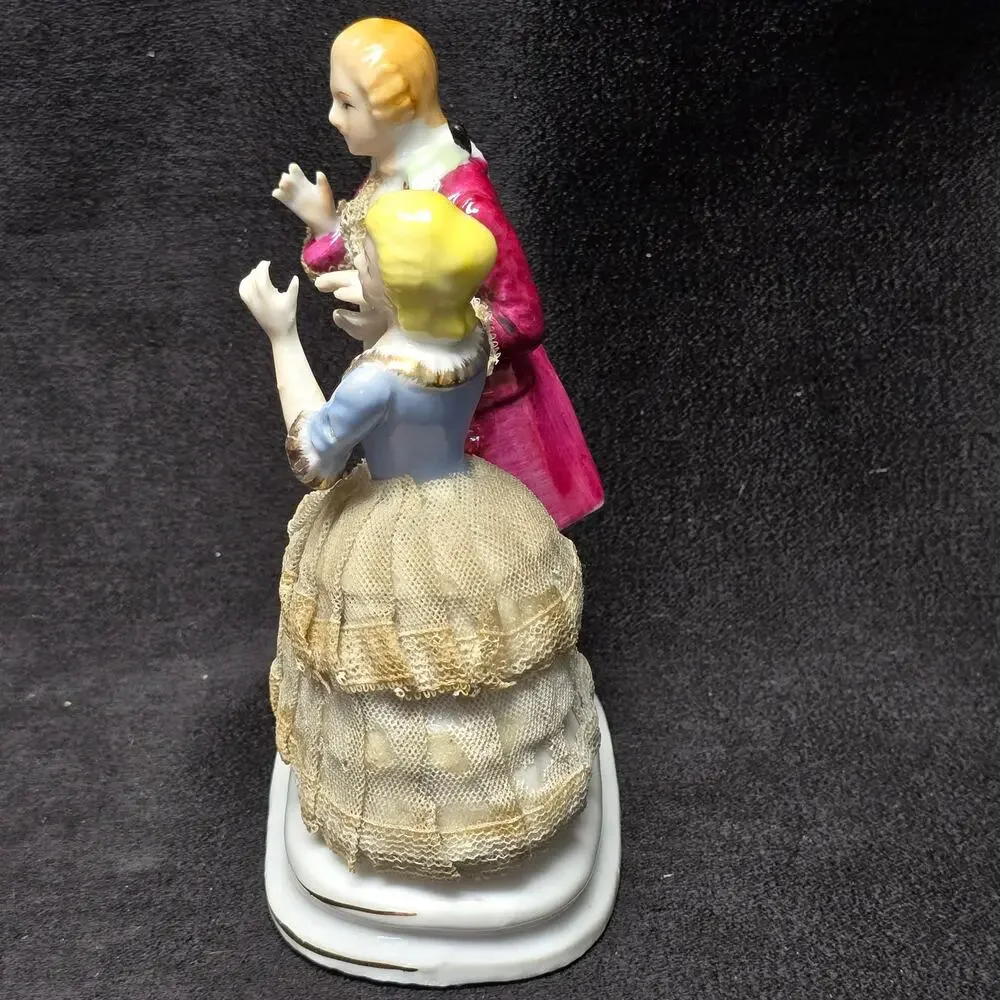 Porcelain Victorian Colonial Couple Courting Man & Women Lace Dress Figurines